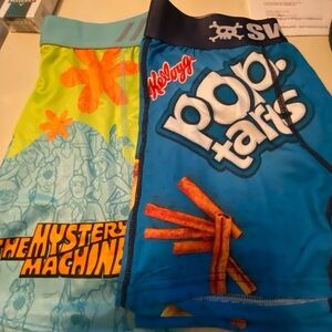 Bundle of two men’s boxer briefs size small